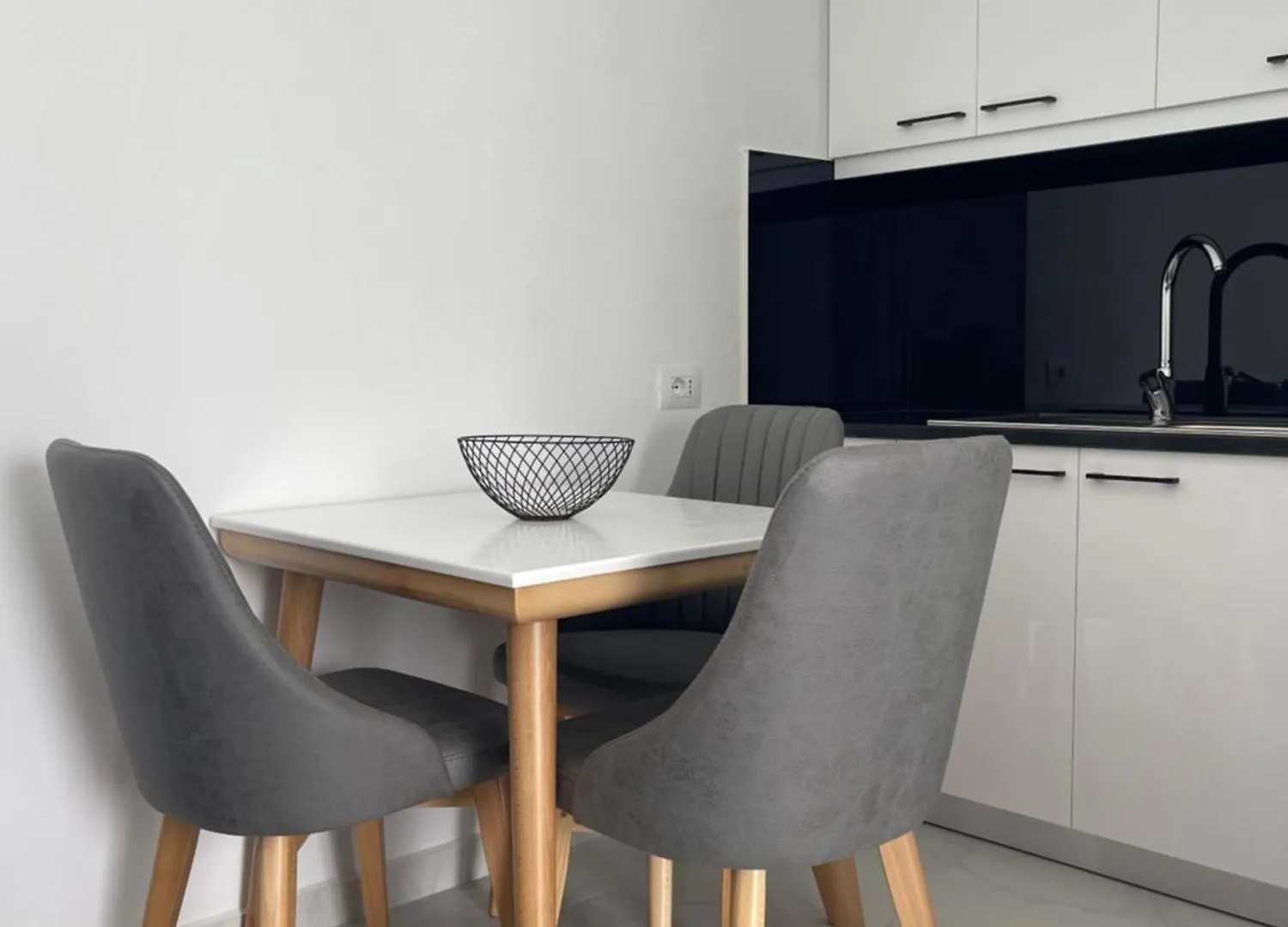 White House Dami Apartment Sarande